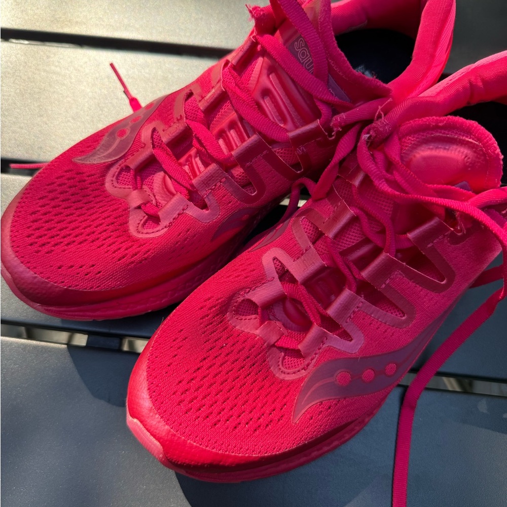 Saucony Freedom ISO Everun Women's Vibrant Pink Running Shoes, Size 8.5 - Picture 9 of 9